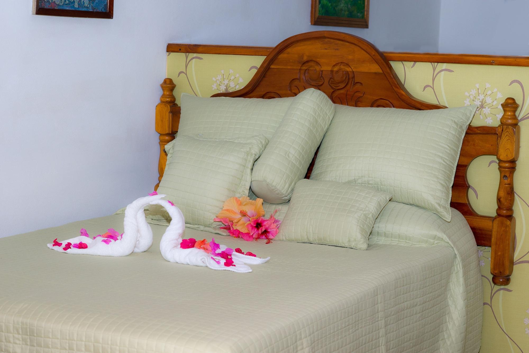 Firefly Beach Cottages Negril Exterior foto