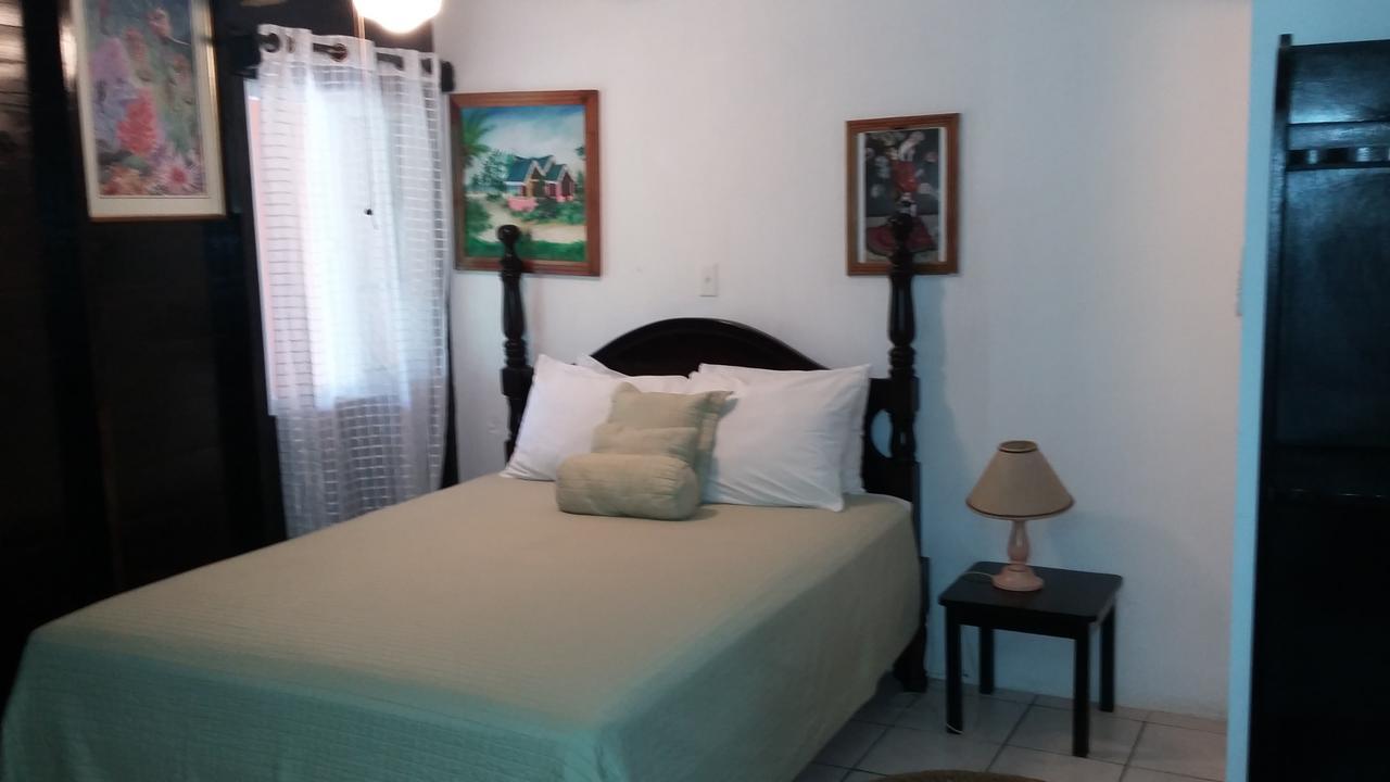 Firefly Beach Cottages Negril Exterior foto