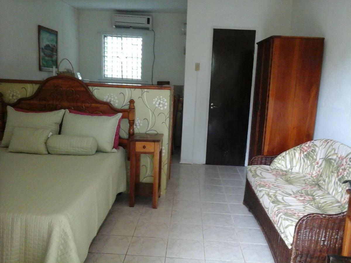 Firefly Beach Cottages Negril Exterior foto